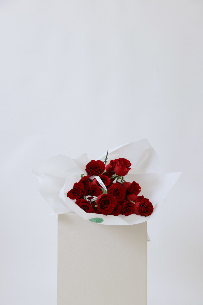 R2000 Roses R20-Red | 20 Red Roses Bouquet