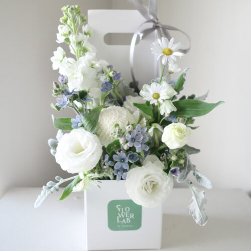 Tiny Box -กล่องดอกไม้สด สีขาว [F-TIN-023]