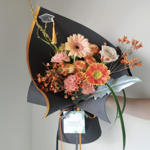 Small-M Bouquet - ช่อดอกไม้ขนาดเล็ก โทนสีส้ม [F-BOU-SM-008]