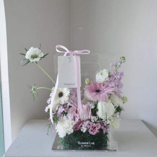 Clear Box-กล่องดอกไม้สด อะคริลิคขนาดมาตรฐาน โทนสีขาวม่วง [F-CLR-S-072]